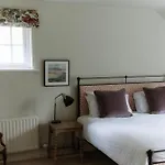 Grey Walls * Penrith