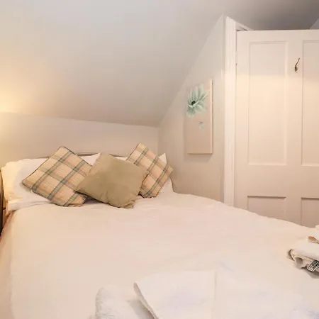 Nyaraló Grey Walls *